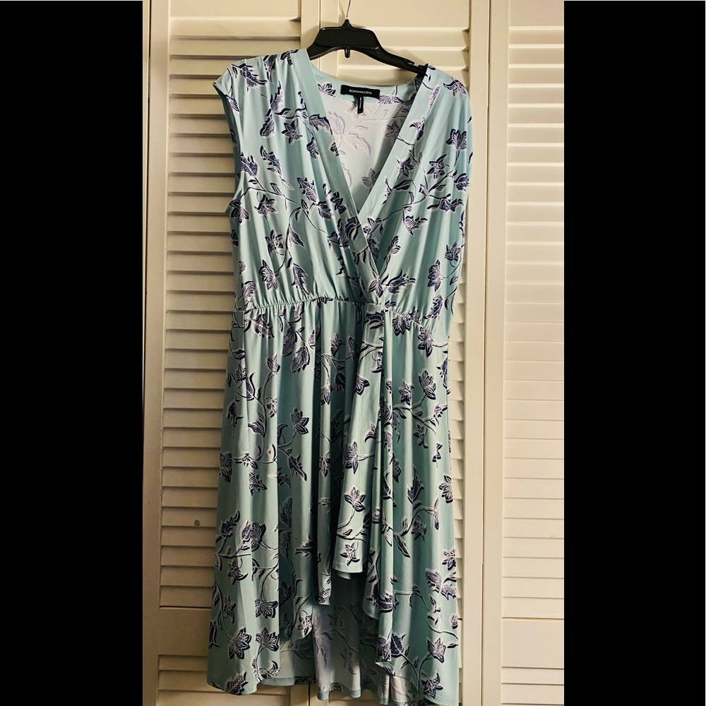 BCBG Maxazria - Large
